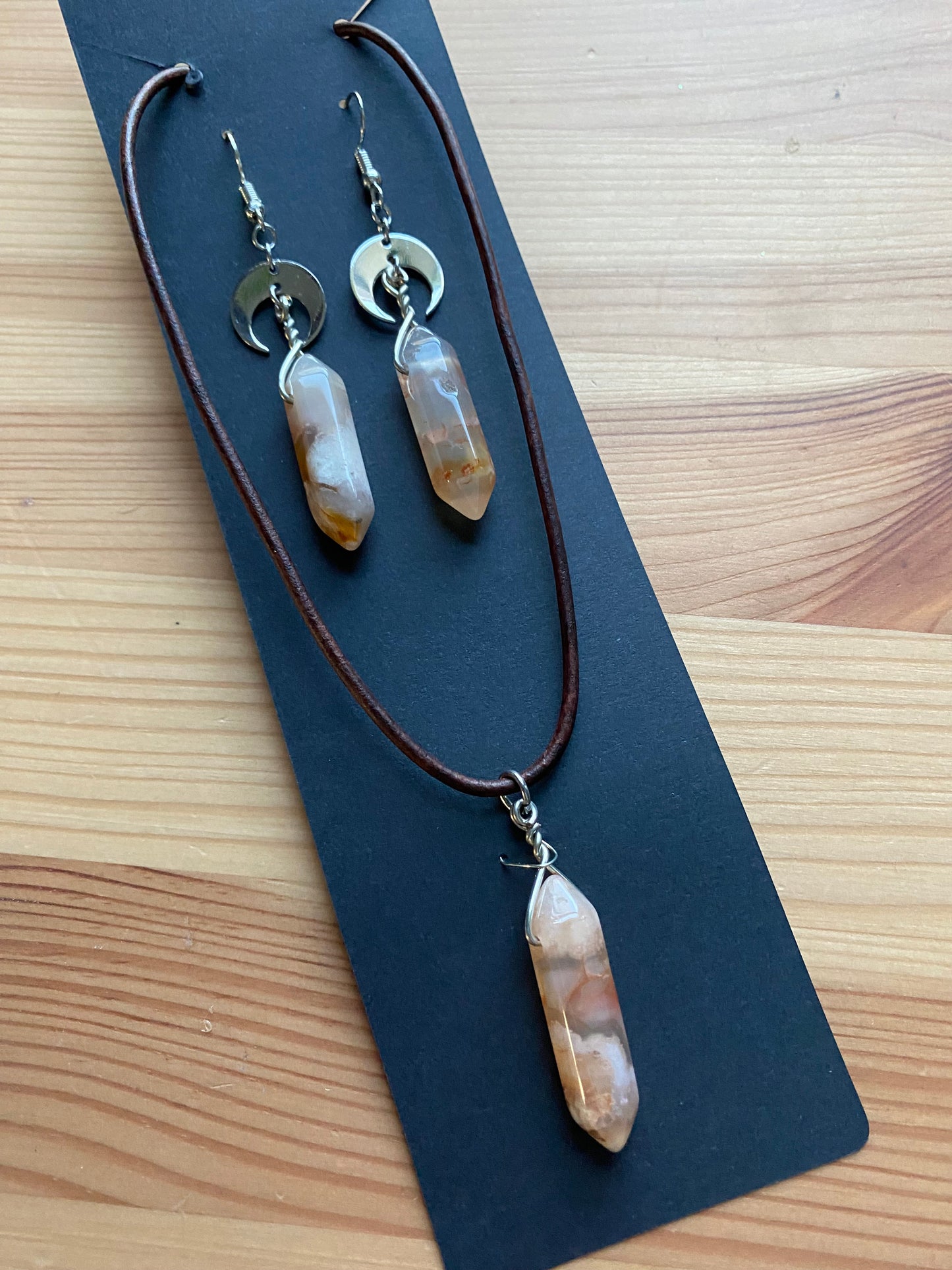 Flower agate necklace and earring set